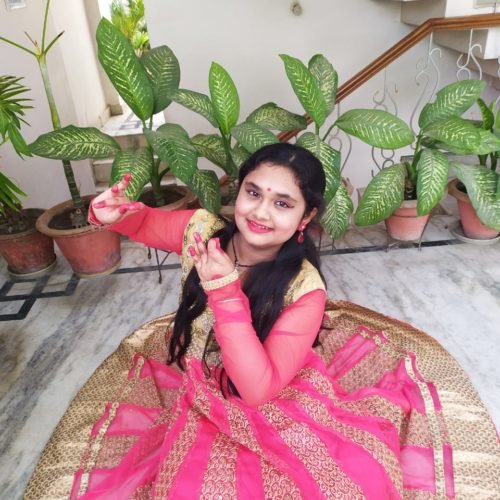 Kritika Sharma CTCS Family)img